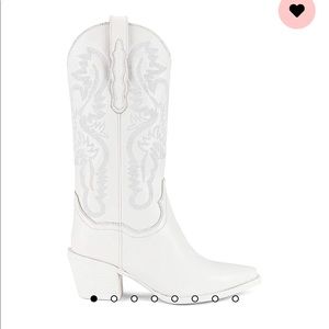 Dagget Boot in White Combo
Jeffrey Campbell